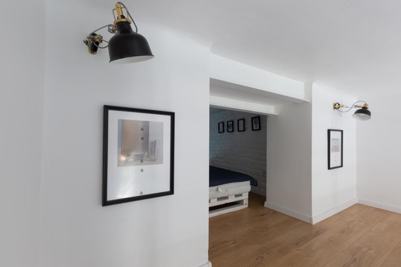 Black And White Apartment Budapeste Exterior foto
